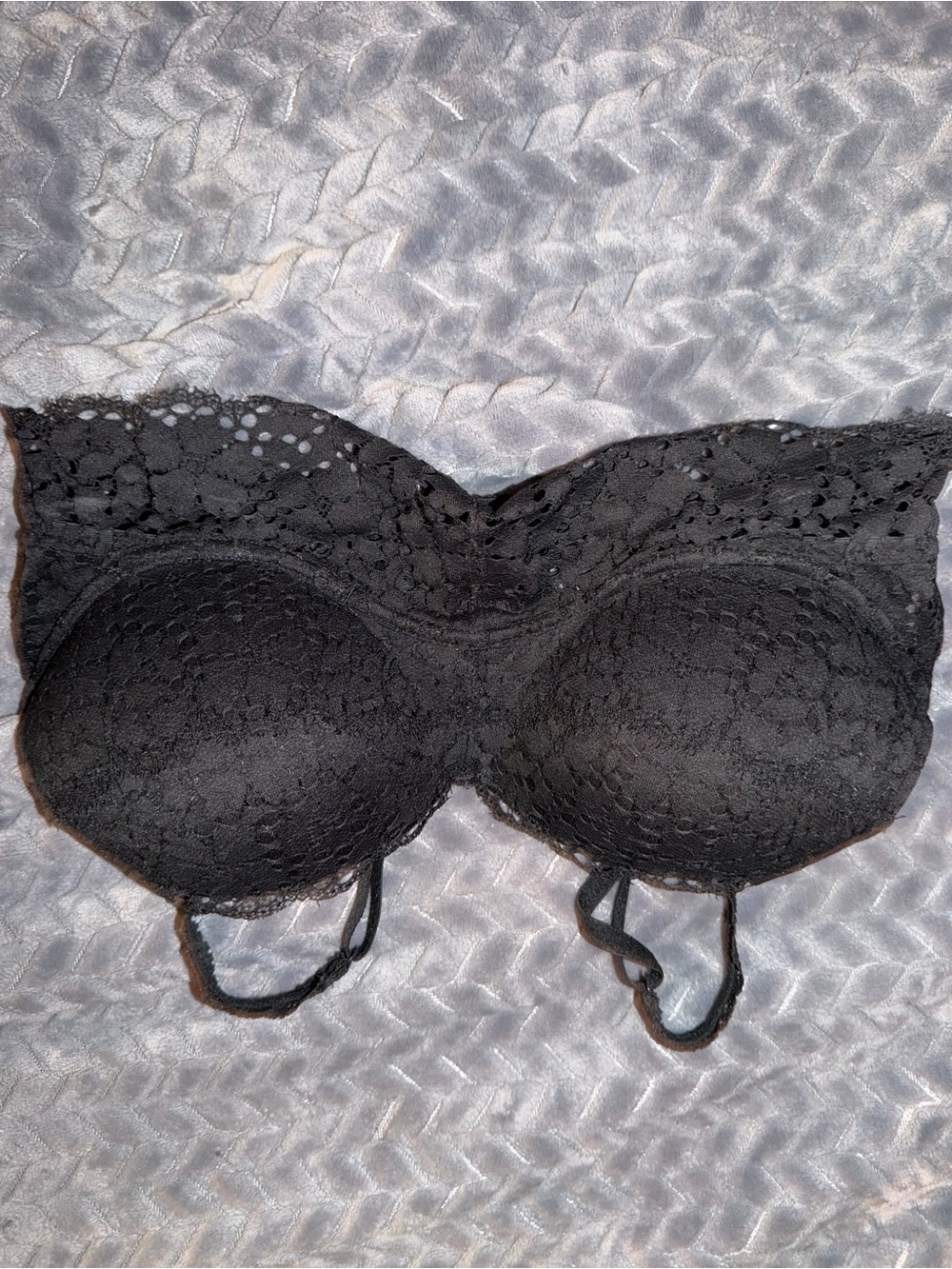 PINK Victoria's Secret Black Lace Strapless Bandeau Bra